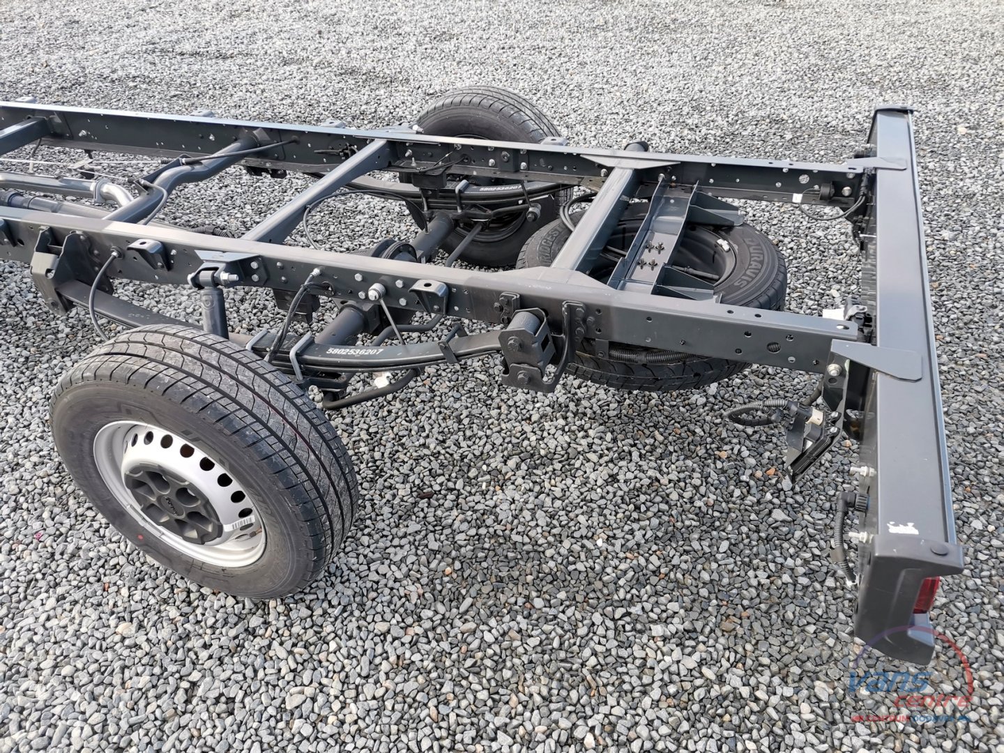 Iveco DAILY 35S18 HI-MATIC/ STŘEDNÍ/ TOP VÝBAVA!/ TAŽNÉ 3,5T