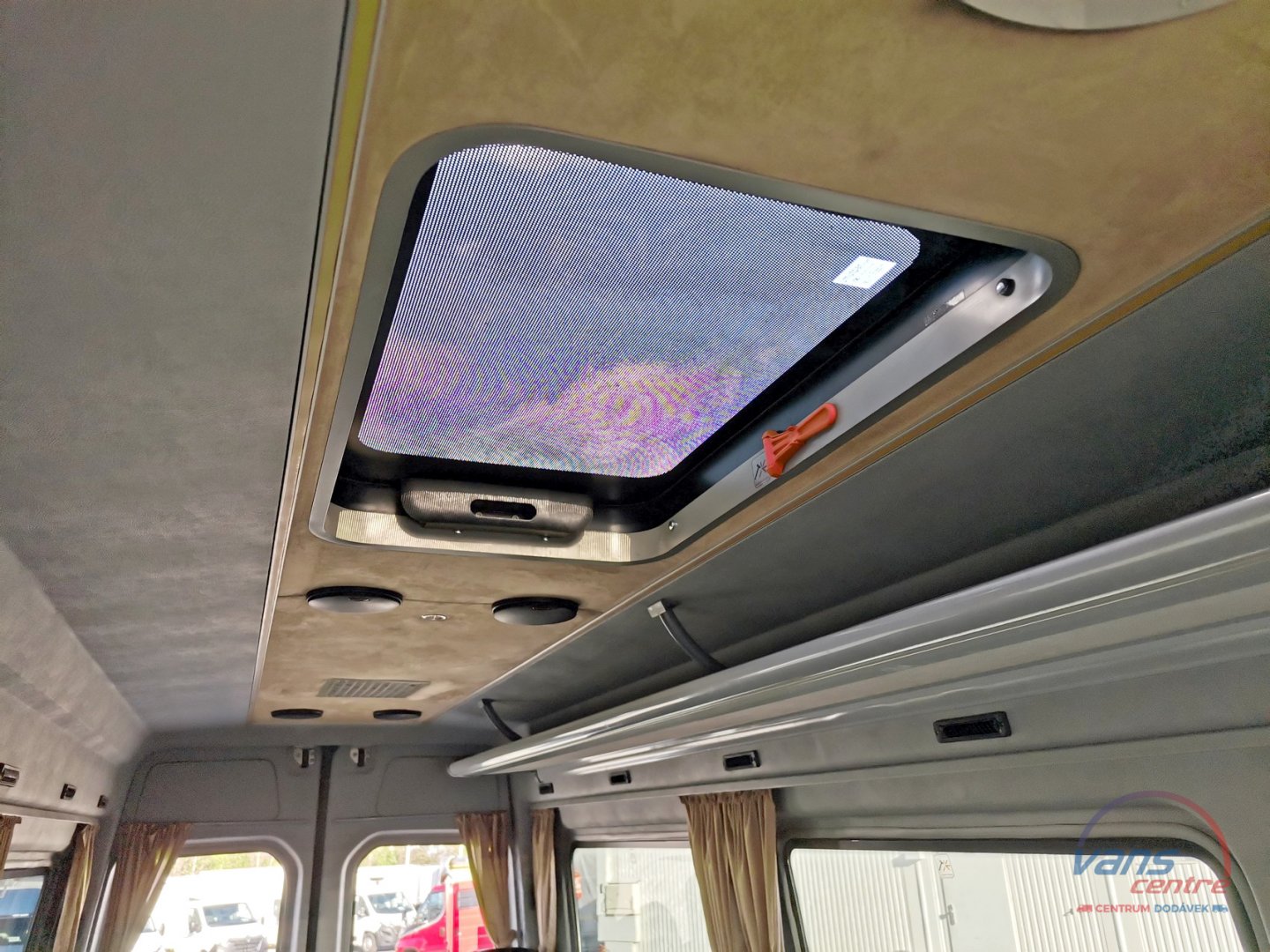 Mercedes-Benz SPRINTER 519CDI BUS 22 MÍST/ BUZOLA/ KLIMA/ TAŽNÉ