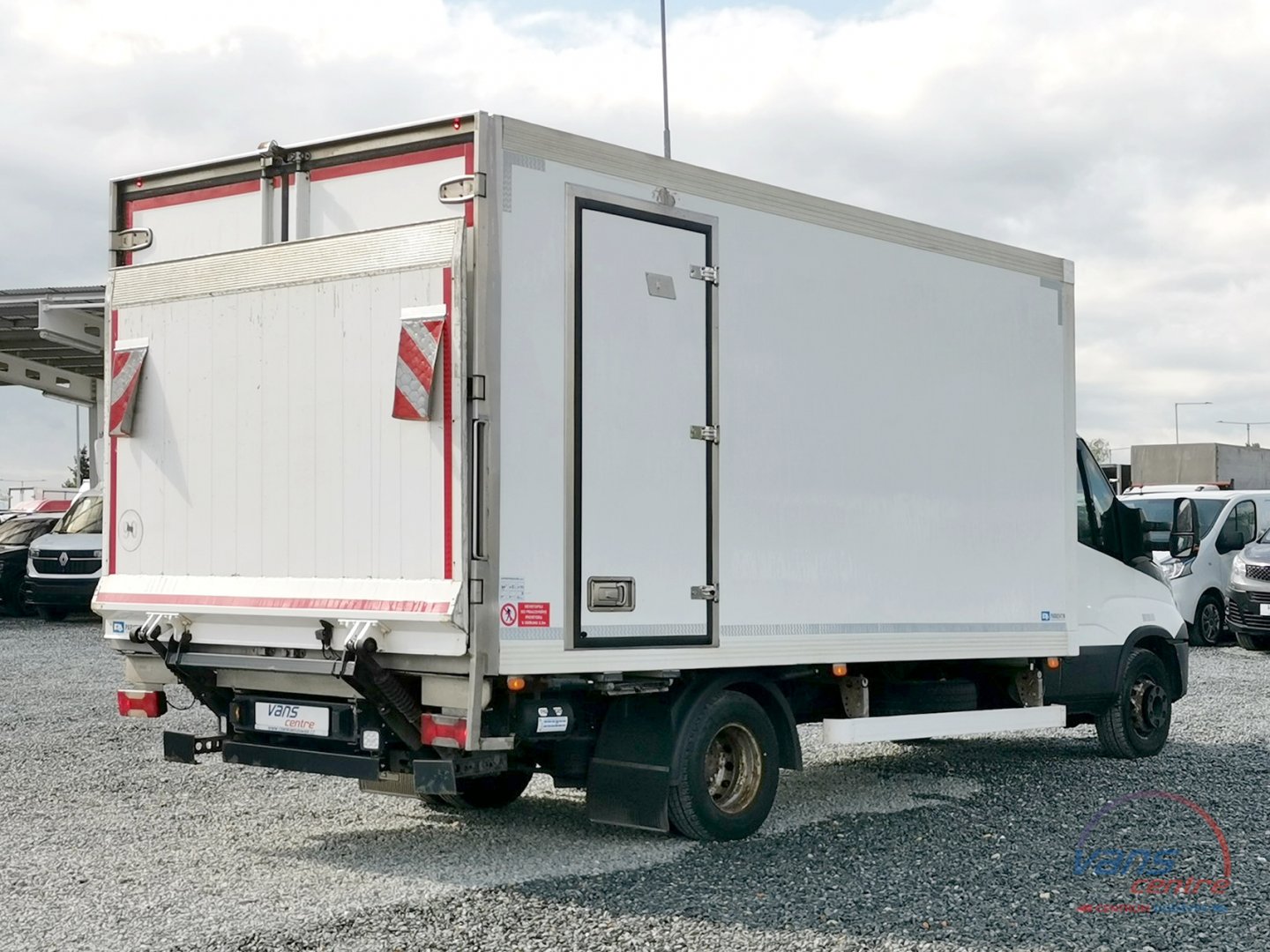 Iveco DAILY 72C17 HI-MATIC/ MRAZÍ/ 11 PALET/ 380V/ H.ČELO