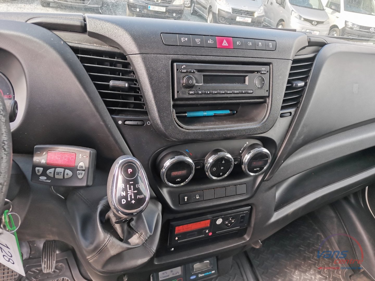 Iveco DAILY 72C17 HI-MATIC/ MRAZÍ/ 11 PALET/ 380V/ H.ČELO