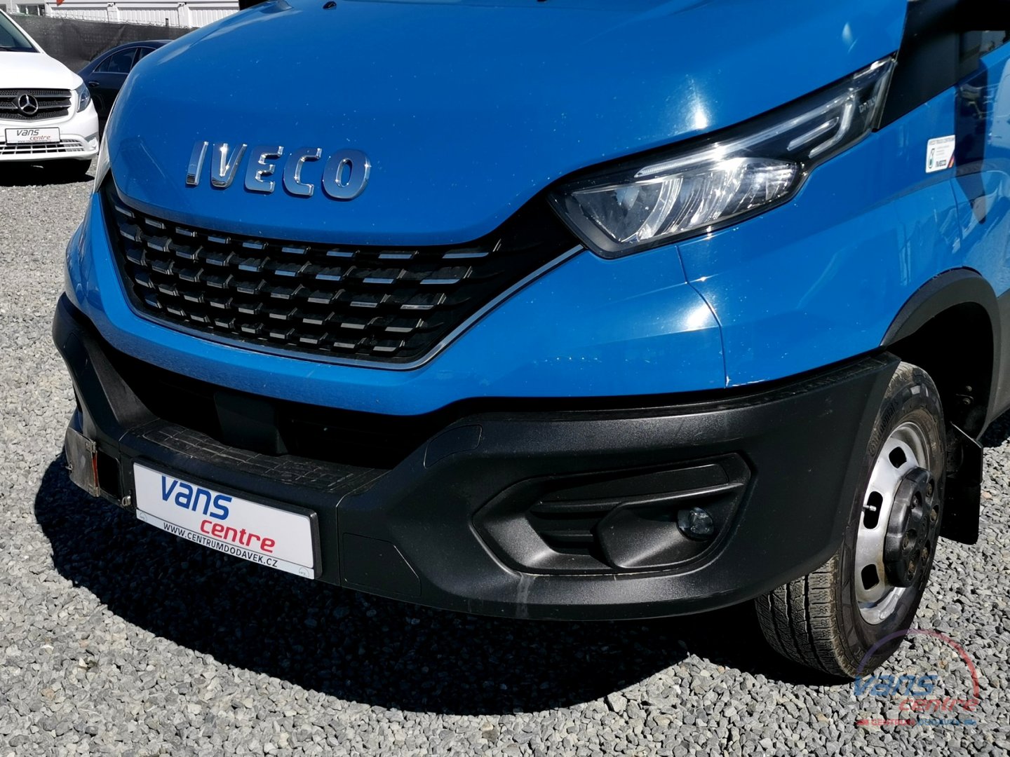 Iveco DAILY 50C18 HI-MATIC/ VALNÍK 5M/ DO 3,5T/ ČR/ 1.MAJ.