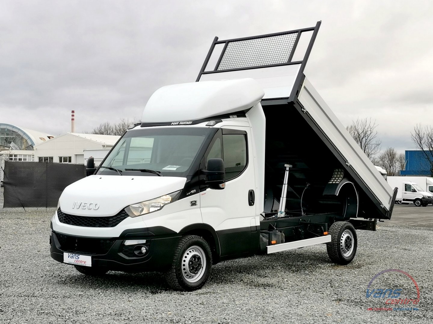 Iveco DAILY 3.0/107KW SKLÁPĚČ 3,5M/ MĚCHY/ TAŽNÉ 3,5T