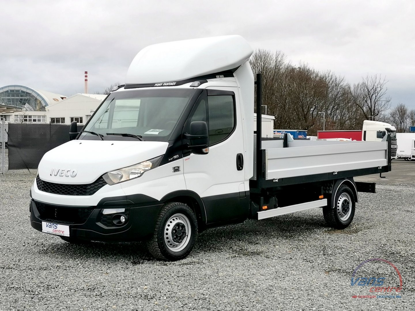 Iveco DAILY 3.0/107KW SKLÁPĚČ 3,5M/ MĚCHY/ TAŽNÉ 3,5T