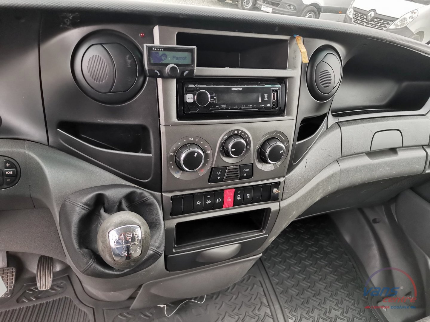 Mercedes-Benz GLE 400D 4MATIC/ AMG/ AIR/ PANO/ HUD/ MASÁŽ