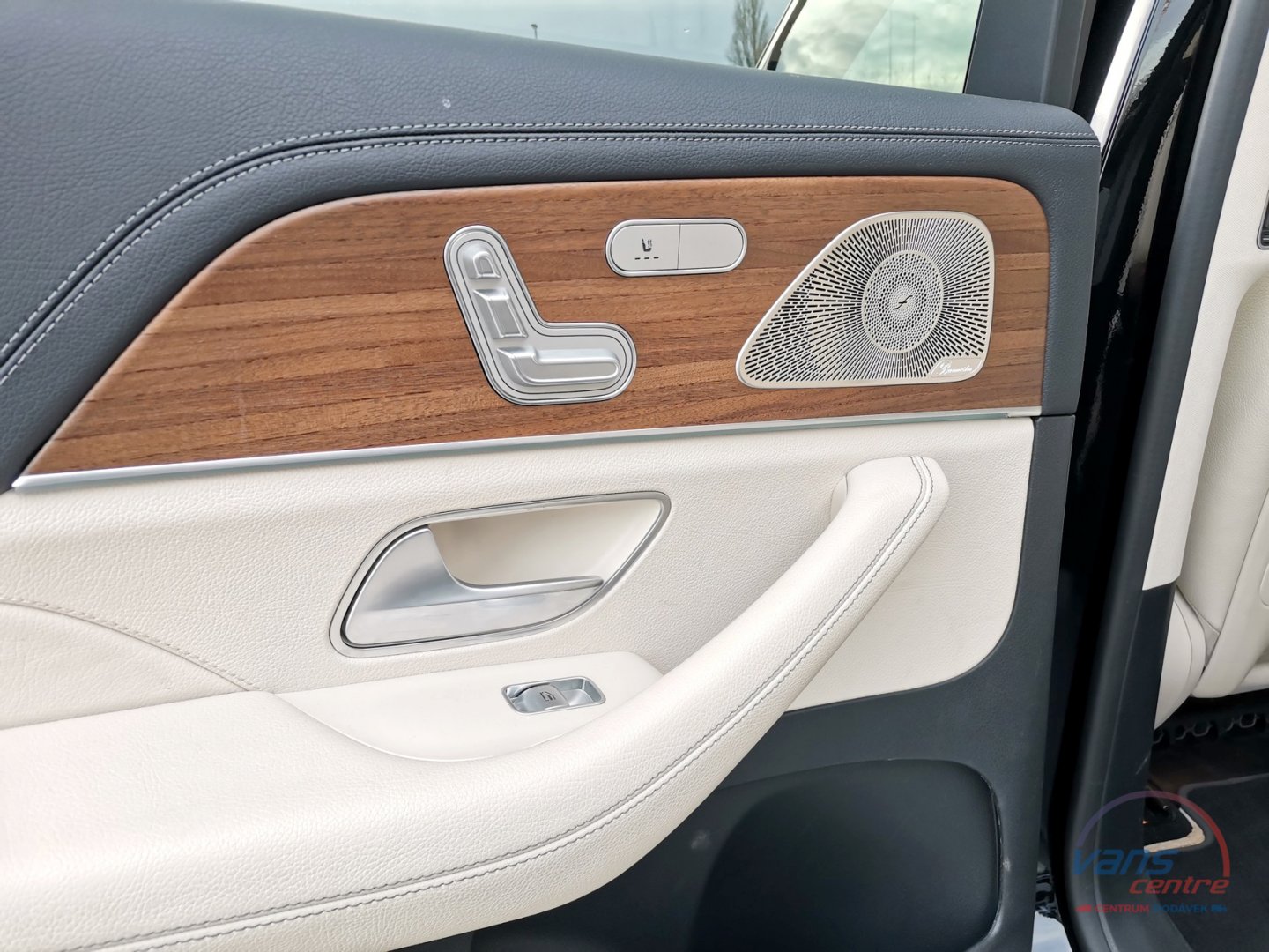 Mercedes-Benz GLS 580 4MATIC/ AMG/ 7 MÍST/ HUD/ TAŽNÉ