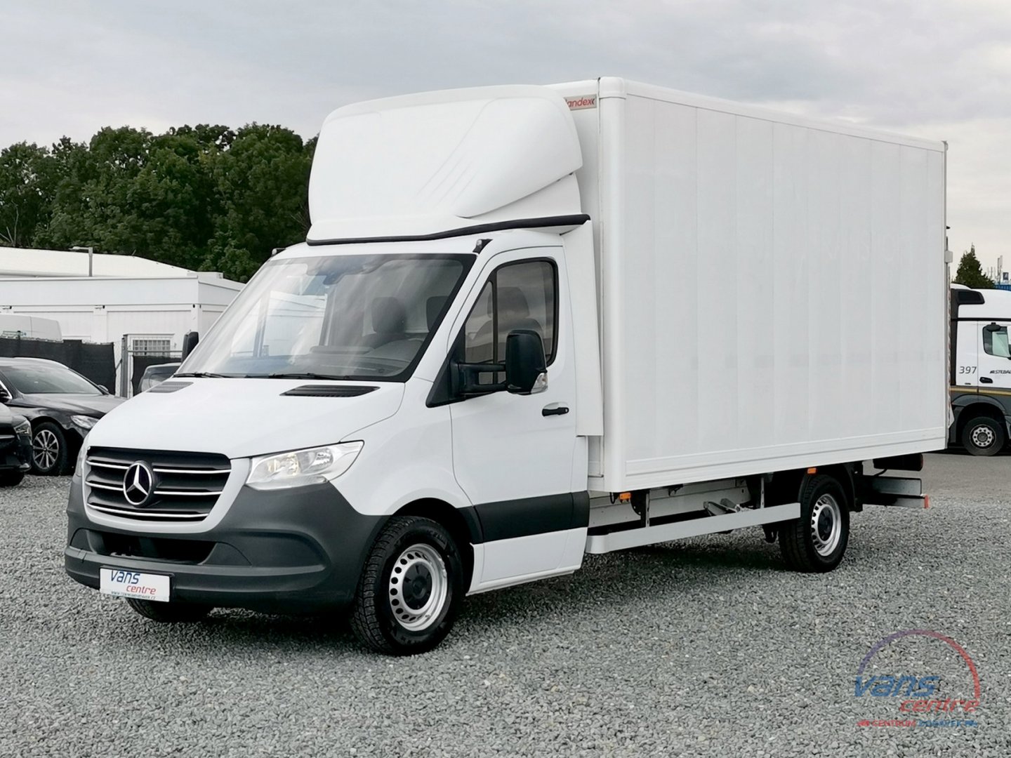 Mercedes-Benz SPRINTER 316CDI SKŘÍŇ 9 PALET/ HYDR.ČELO/ KLIMA