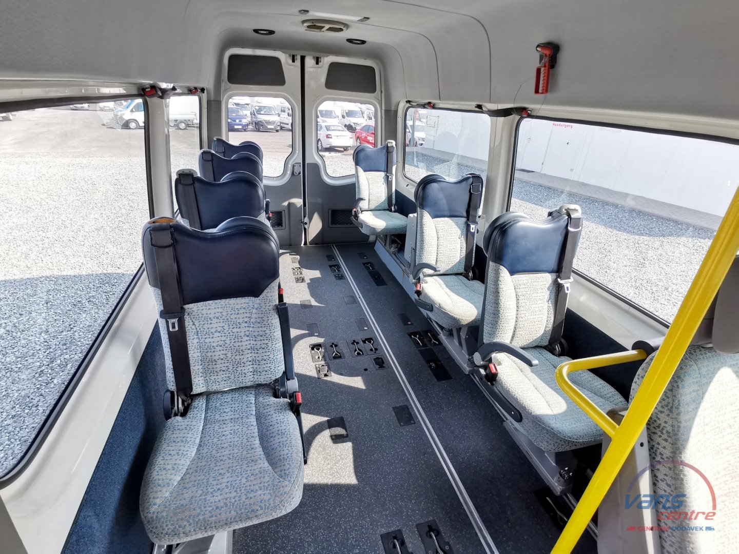 Volkswagen CRAFTER 2.5TDI/80KW 9 MÍST/ INVALIDNÍ SPECIÁL