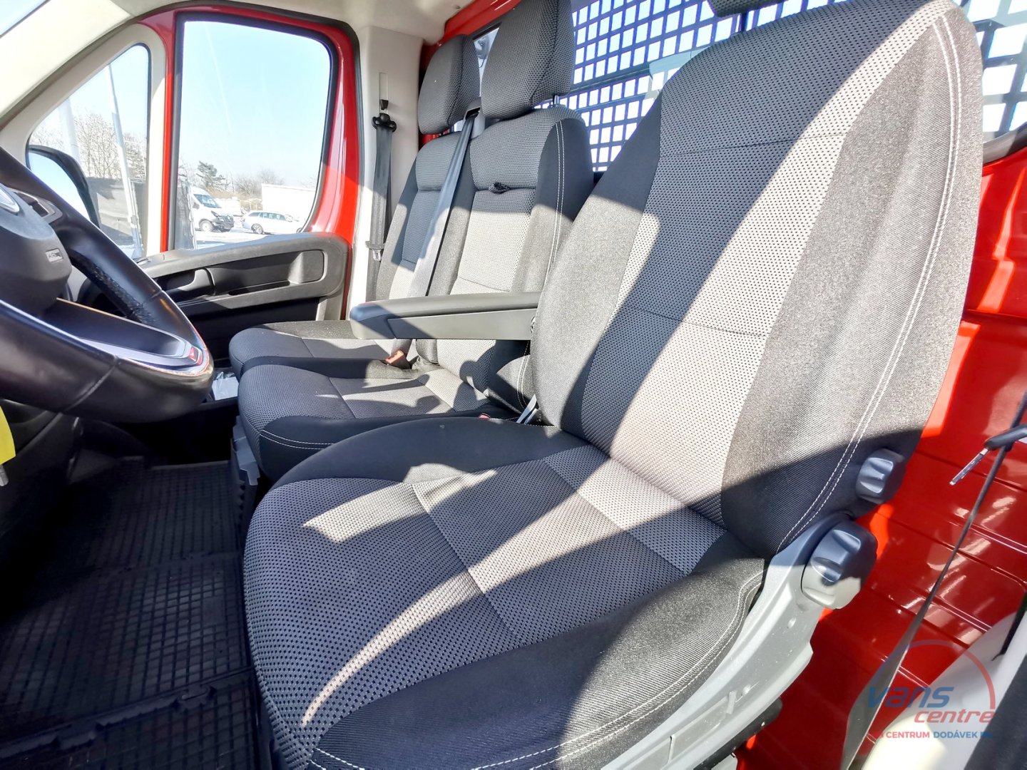 Fiat DUCATO 180/2.3 AT VALNÍK 4,2M/ TAŽNÉ 3T/ ČR/ 1.MAJ.