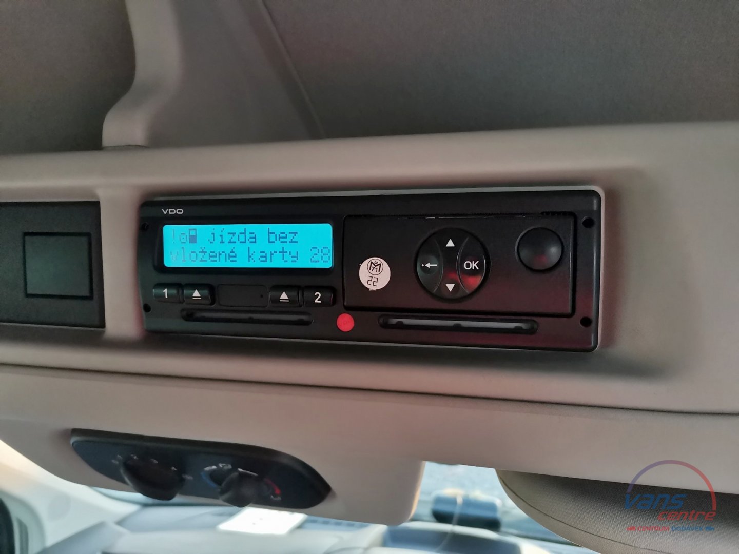 Ford TRANSIT 2.2TDCI BUS 18 MÍST/ KLIMA/ MĚCHY/ TAŽNÉ