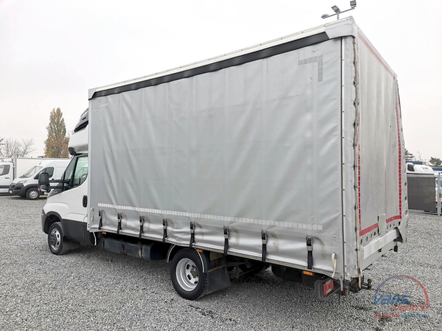 Iveco DAILY 35S18 SHRNOVAČKA 10 PALET/ MĚCHY/ KLIMA