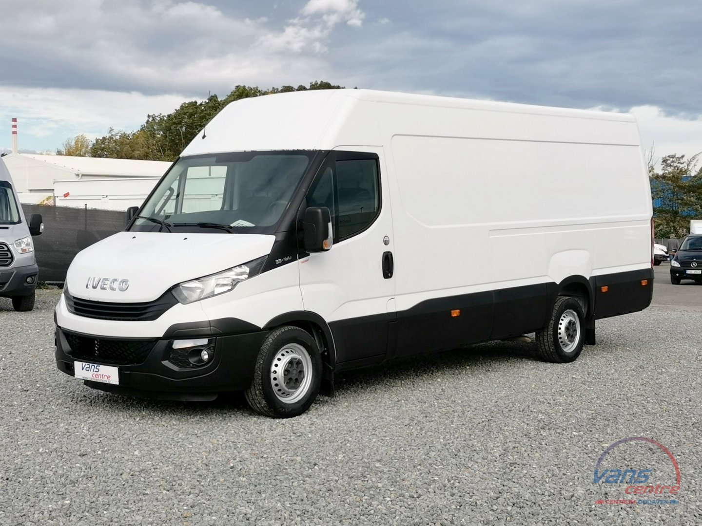 Iveco DAILY 50C15 MRAZÁK/ 220V/ H.ČELO/ DO 3,5T