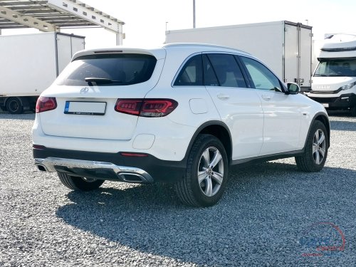 Mercedes-Benz GLC 300E 4MATIC 155KW/ NAVI/ KAMERA/ LED
