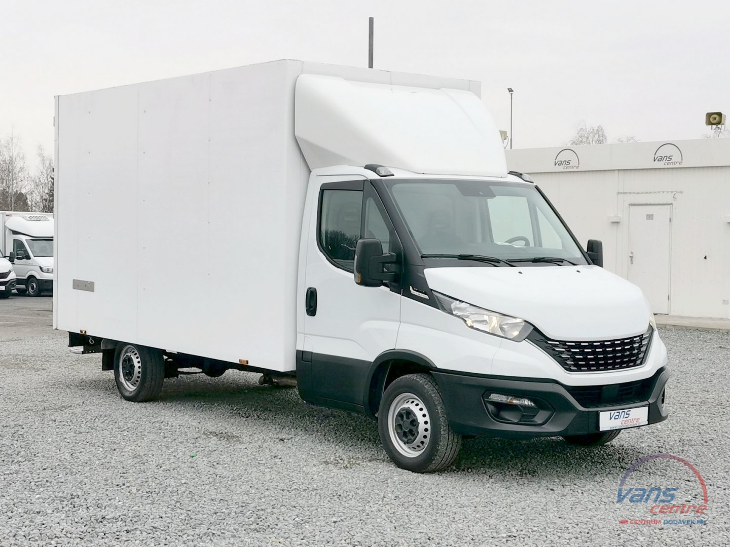 Iveco DAILY 35S14 HI-MATIC/ SKŘÍŇ 8 PALET/ MĚCHY/ KLIMA 