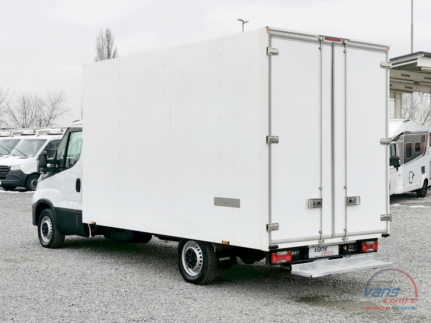 Iveco DAILY 35S14 HI-MATIC/ SKŘÍŇ 8 PALET/ MĚCHY/ KLIMA 