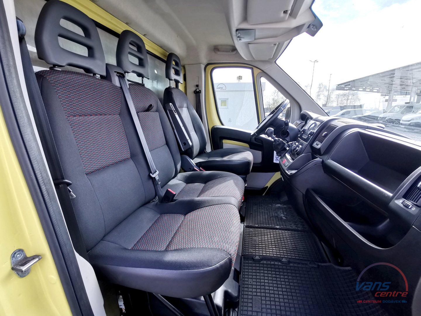 Iveco DAILY 35C12 SKLÁPĚČ 3,3M