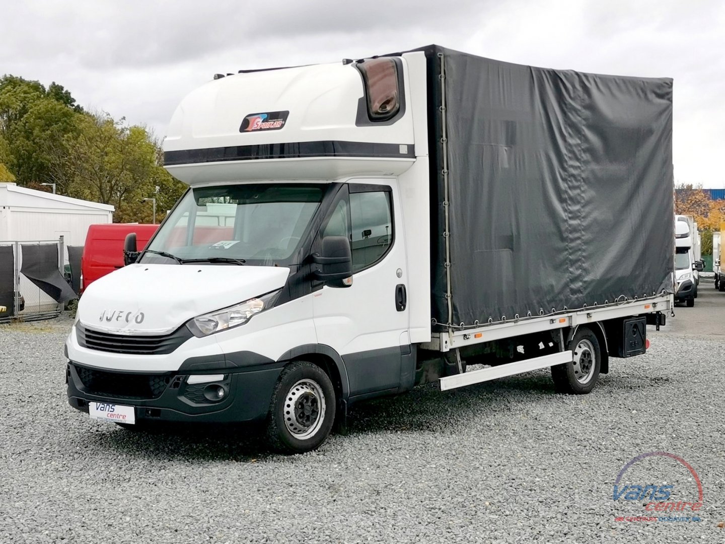 Iveco DAILY 35S18 VALNÍK 8 PALET/ HYDR.ČELO/ MĚCHY