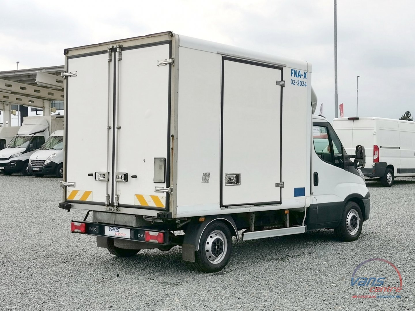 Peugeot BOXER 2.0HDI/120KW CHLAĎÁK 15,7M3/ HYDR.ČELO/ ČR/1.MAJ 