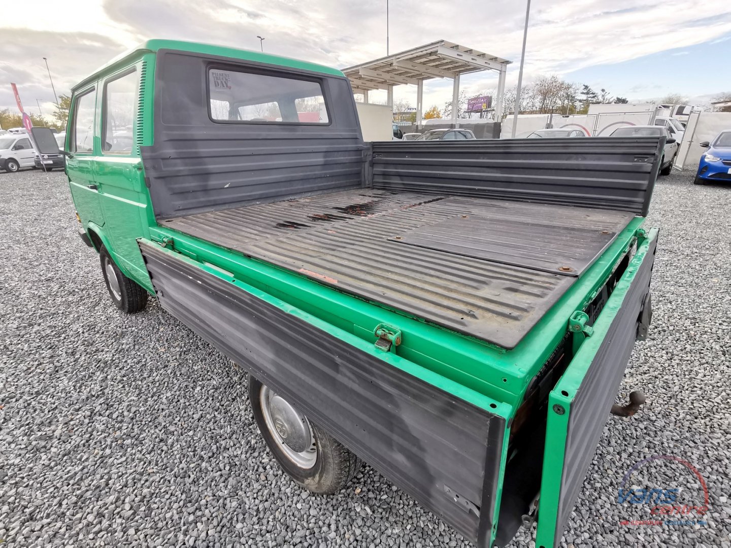 Volkswagen TRANSPORTER 1.7D VALNÍK/ 6 MÍST/ NEZ.TOPENÍ/ TAŽNÉ