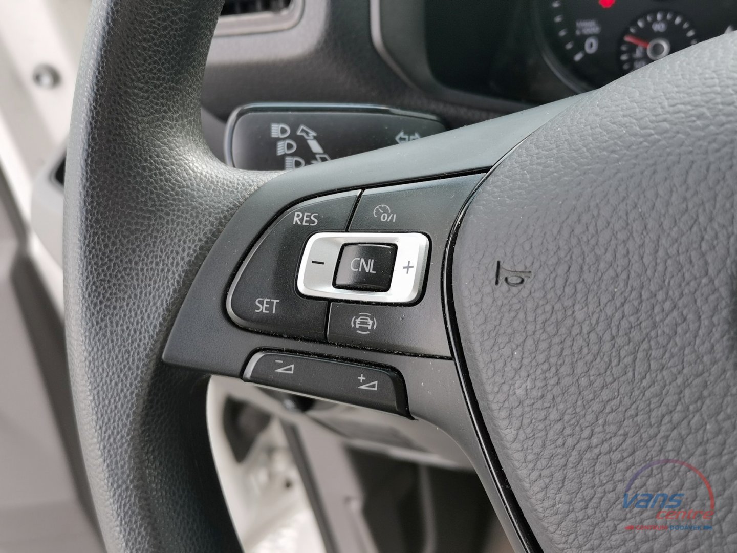 Volkswagen CRAFTER 2.0TDI/130KW AT/ MAXI/ KLIMA/ TAŽNÉ/ ČR/ ZÁRU