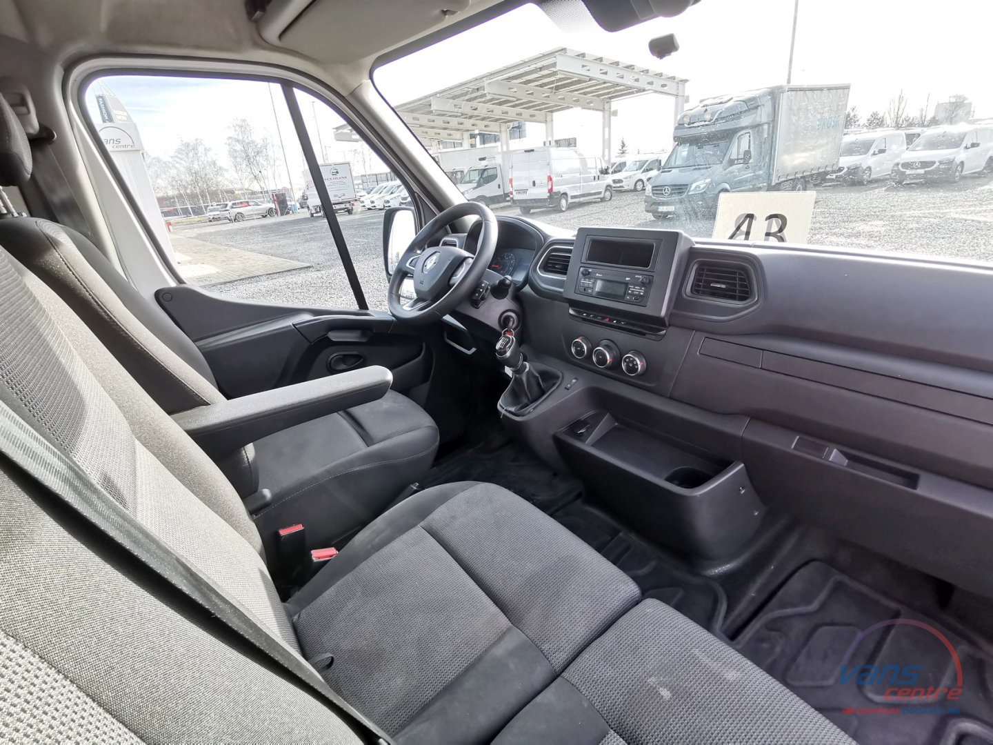 Iveco DAILY 35S16 HI-MATIC/ SKŘÍŇ 10 PALET/ MĚCHY 