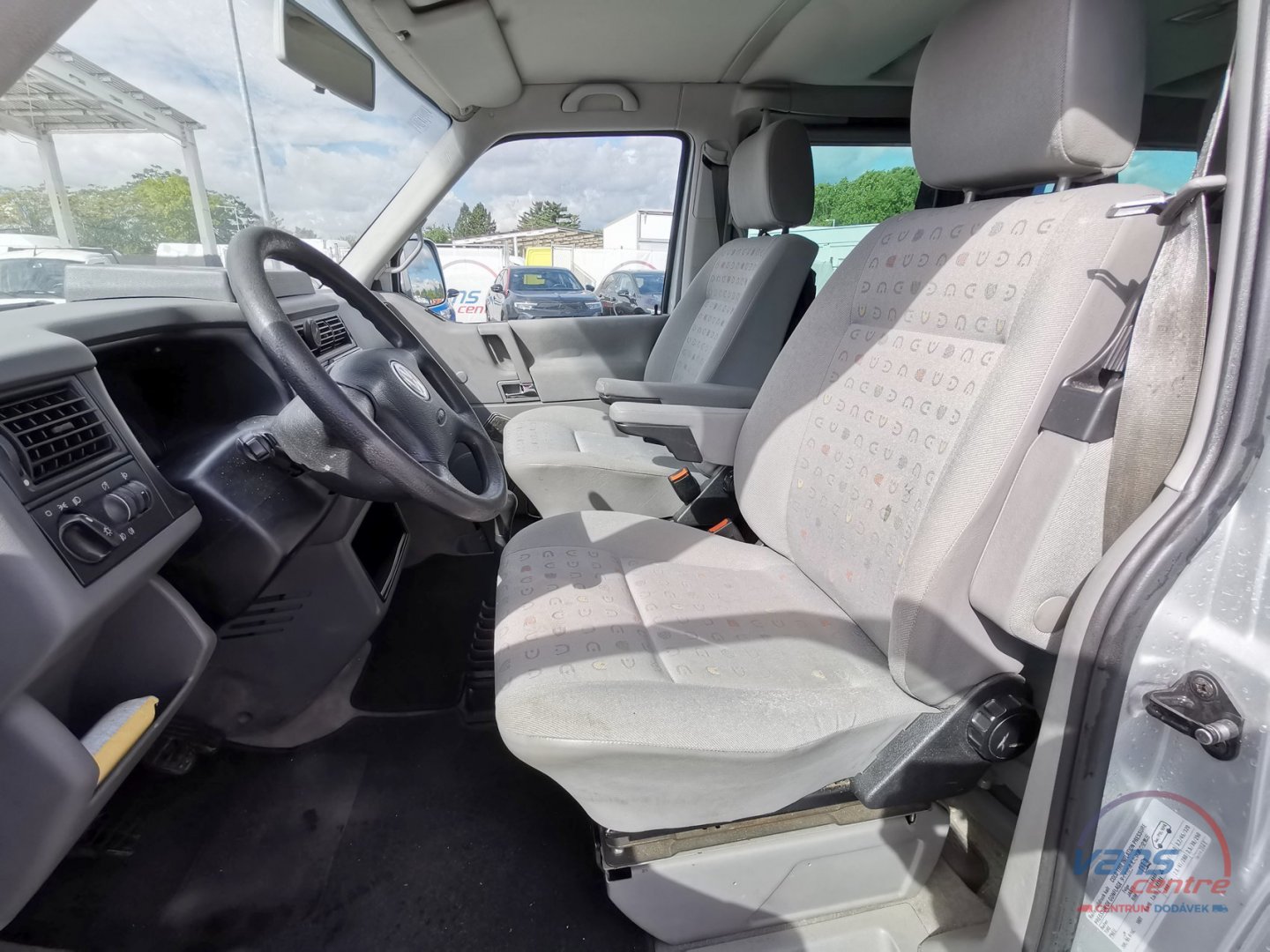 Volkswagen T4 MULTIVAN 2.5TDI/75KW 6 MÍST/ TAŽNÉ/ NEZ.TOPENÍ