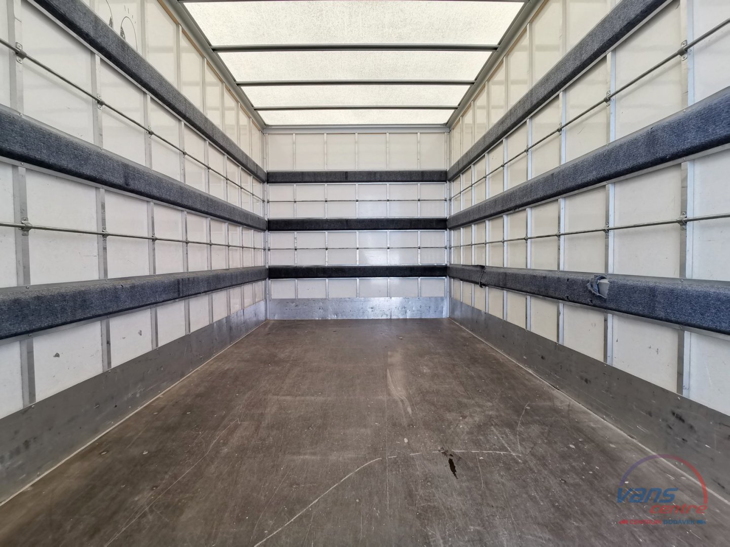 Renault MASTER 130DCI SKŘÍŇ 8 PALET/ KLIMA/ ČR/ 1.MAJ.