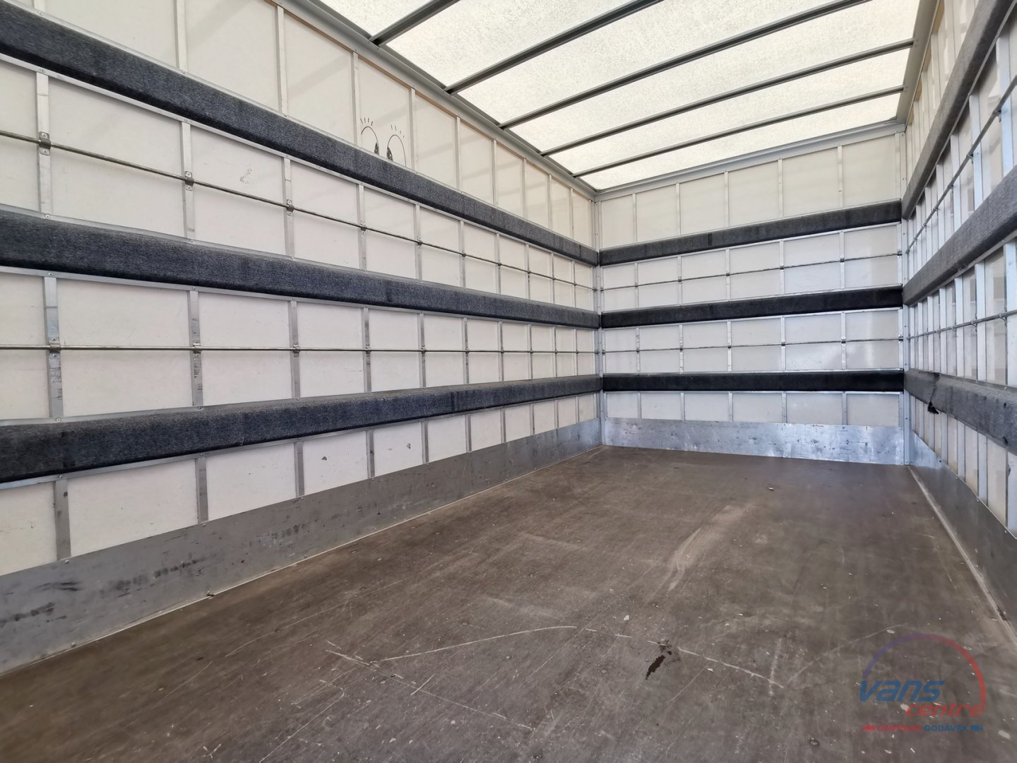 Renault MASTER 130DCI SKŘÍŇ 8 PALET/ KLIMA/ ČR/ 1.MAJ.