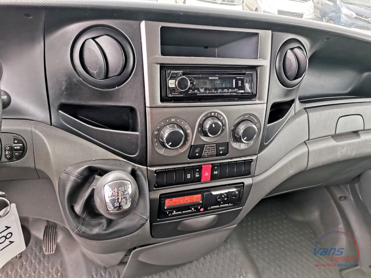 Iveco DAILY 50C15 SKŘÍŇ 8 PALET/ 7 MÍST/ KLIMA/ ČR