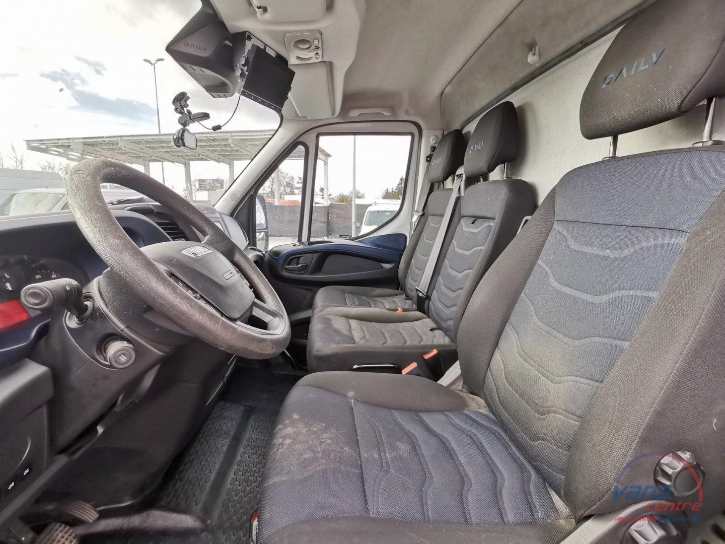 Iveco DAILY 50C18 HI-MATIC/ SKŘÍŇ 5,5M/ MĚCHY/ DO 3,5T