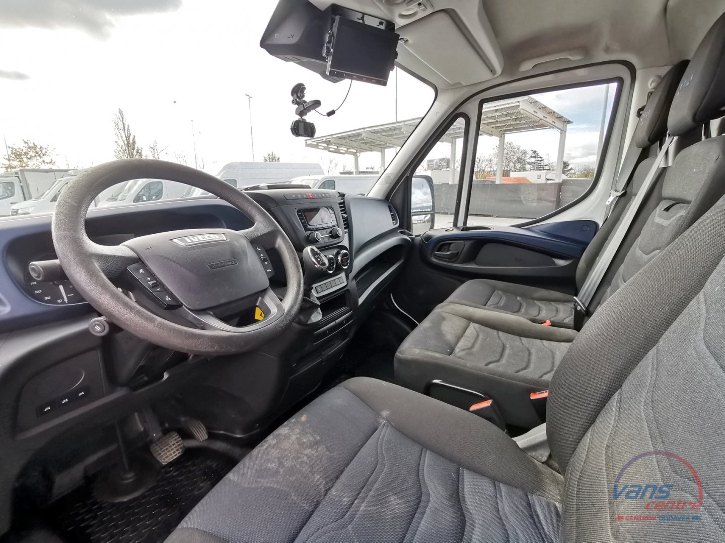 Iveco DAILY 50C18 HI-MATIC/ SKŘÍŇ 5,5M/ MĚCHY/ DO 3,5T