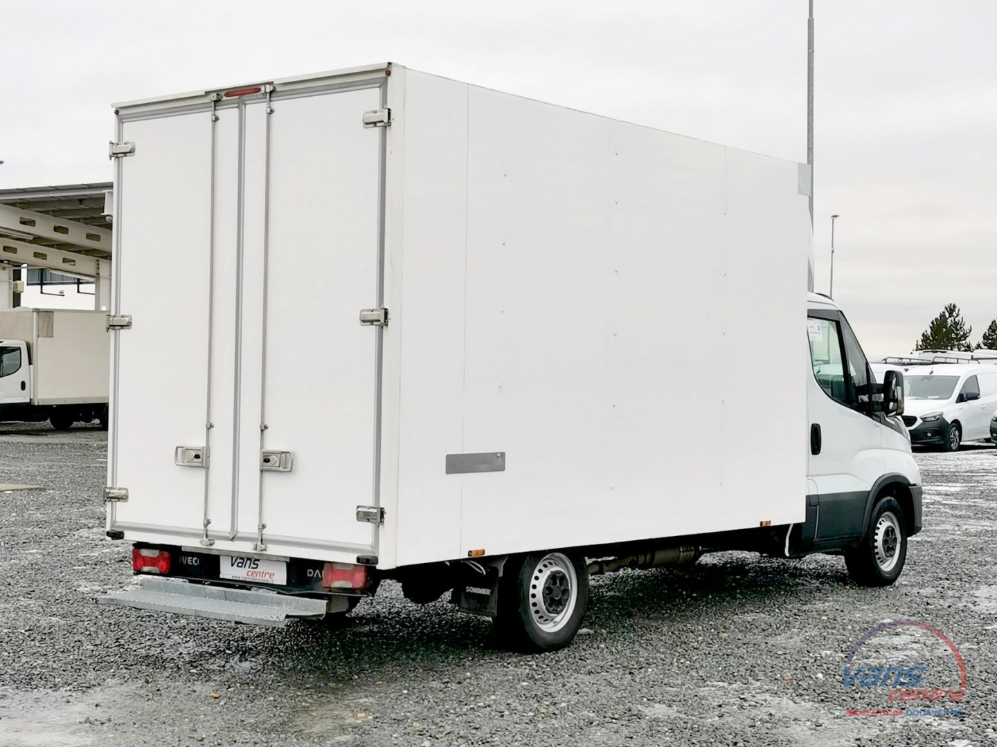 Iveco DAILY 35S14 HI-MATIC/ SKŘÍŇ 4,1M/ MĚCHY/ NOSNOST 1,3T