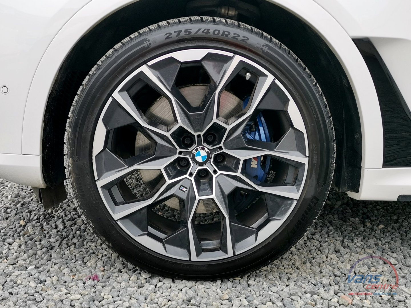 BMW X7 XDRIVE 40D M SPORT/ 7 MÍST/ ČR/1.MAJ.