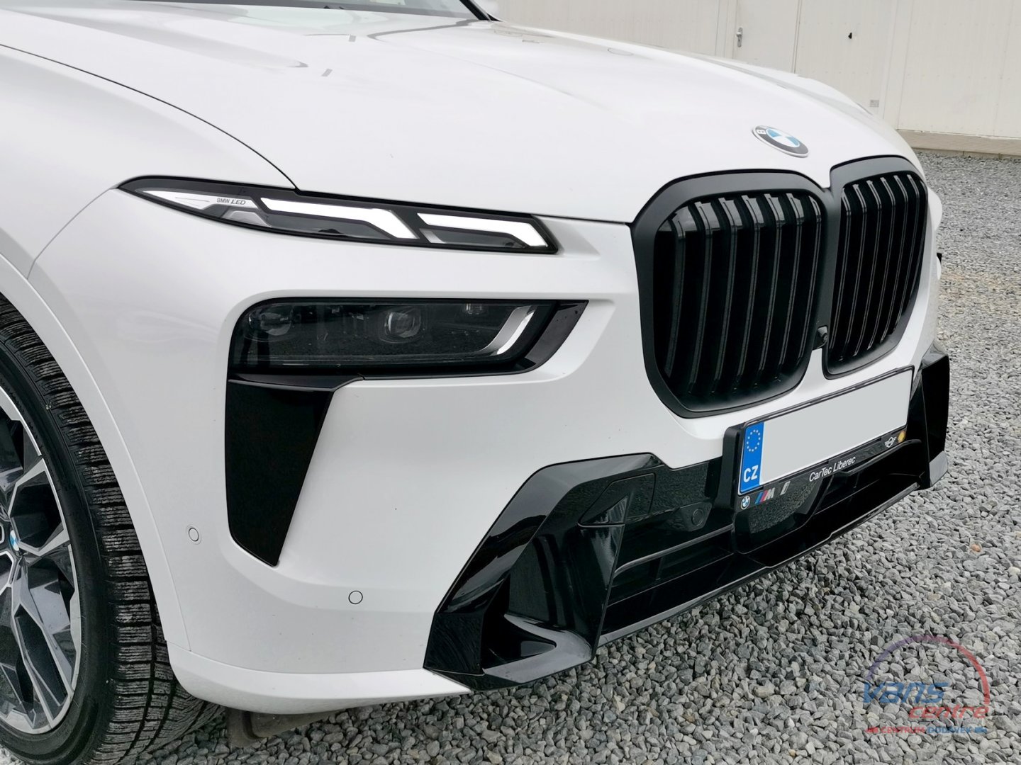 BMW X7 XDRIVE 40D M SPORT/ 7 MÍST/ ČR/1.MAJ.