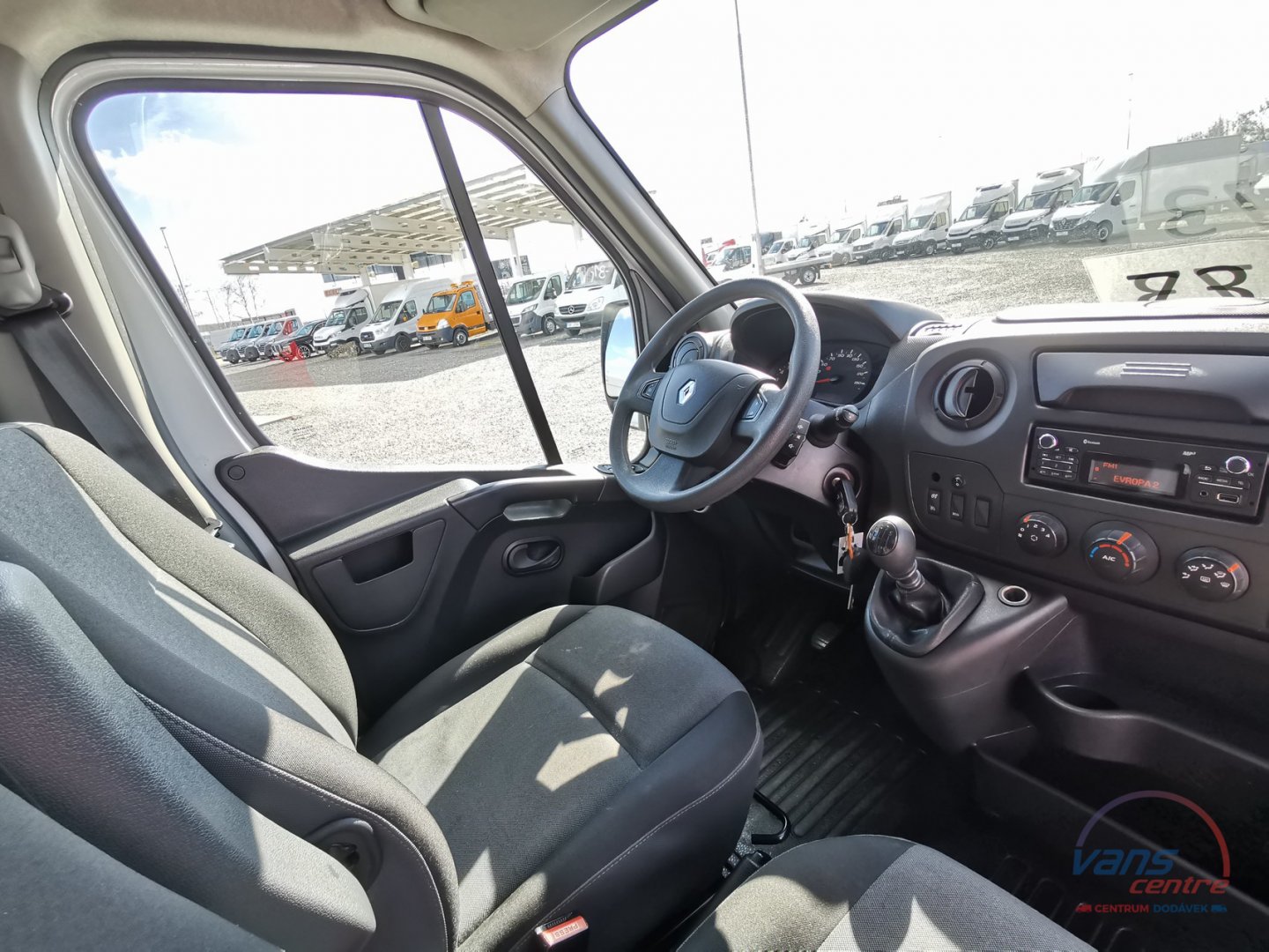Renault MASTER 130DCI SKŘÍŇ 8 PALET/ KLIMA/ ČR/ 1.MAJ.