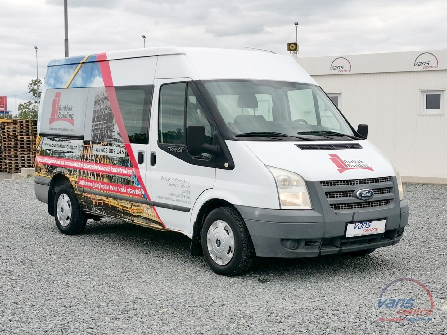 Ford TRANSIT 2.2TDCI/74KW L2H2/ 9 MÍST/ KLIMA/ TAŽNÉ