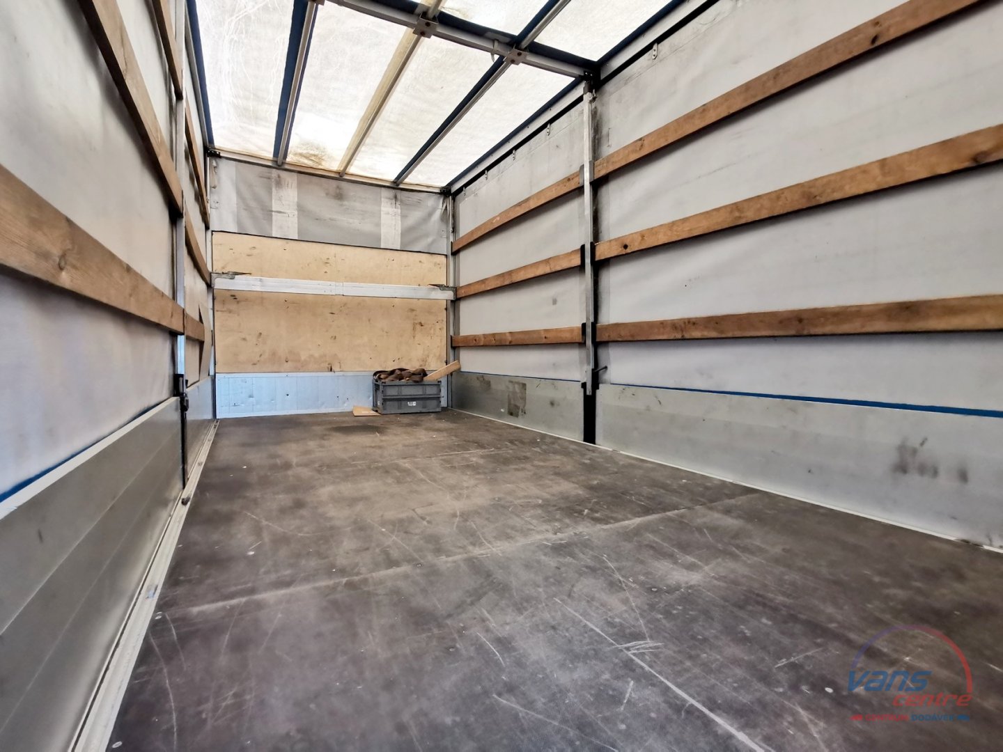 Volkswagen CRAFTER 2.0TDI/130KW SHRNOVACÍ 10 PALET/ KLIMA