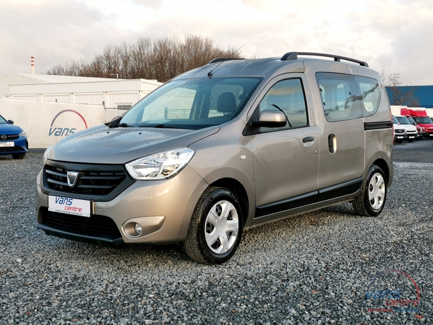 Dacia DOKKER 1.6/61KW 5 MÍST/ KLIMA/ TAŽNÉ/ ČR