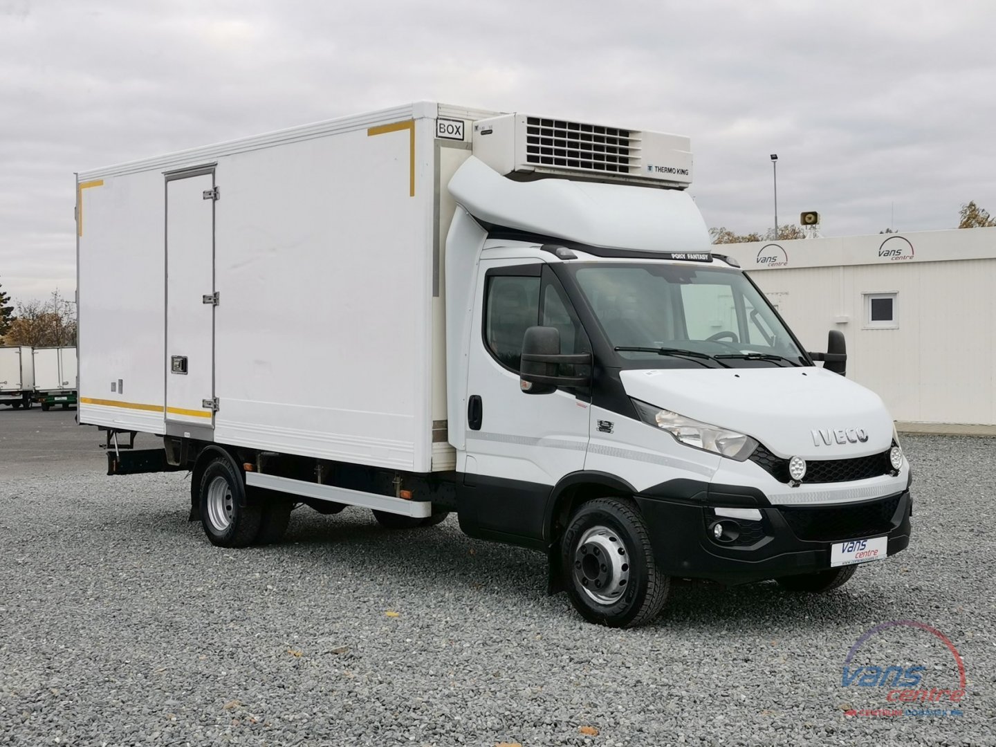 Ford TRANSIT CUSTOM 2.0TDCI/96KW L2H2/ 8 MÍST/ KLIMA/ TEMPOMAT