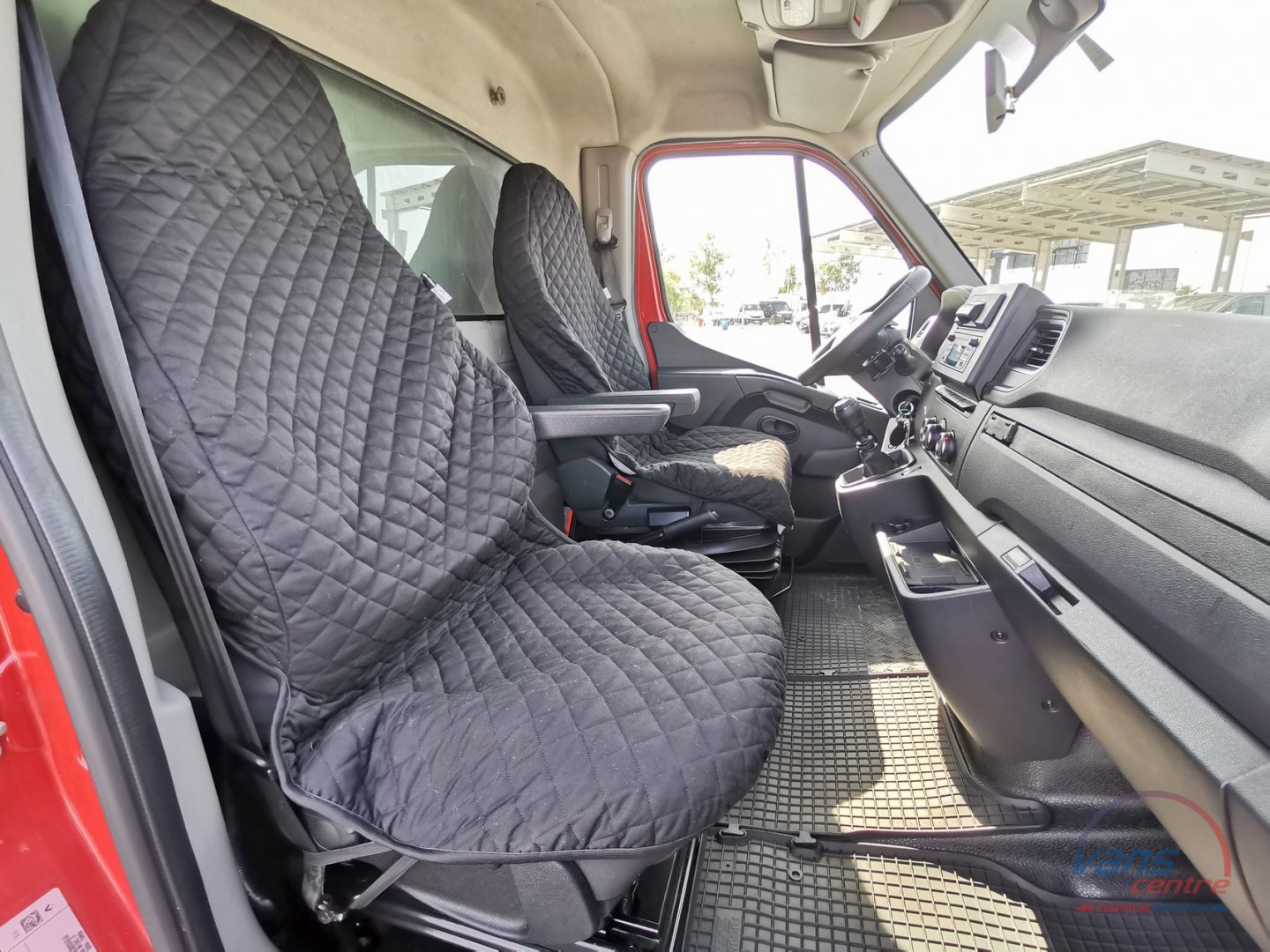 Renault MASTER 165DCI SHRNOVACÍ 10 PALET/ MĚCHY/ ČR/1.MAJ.