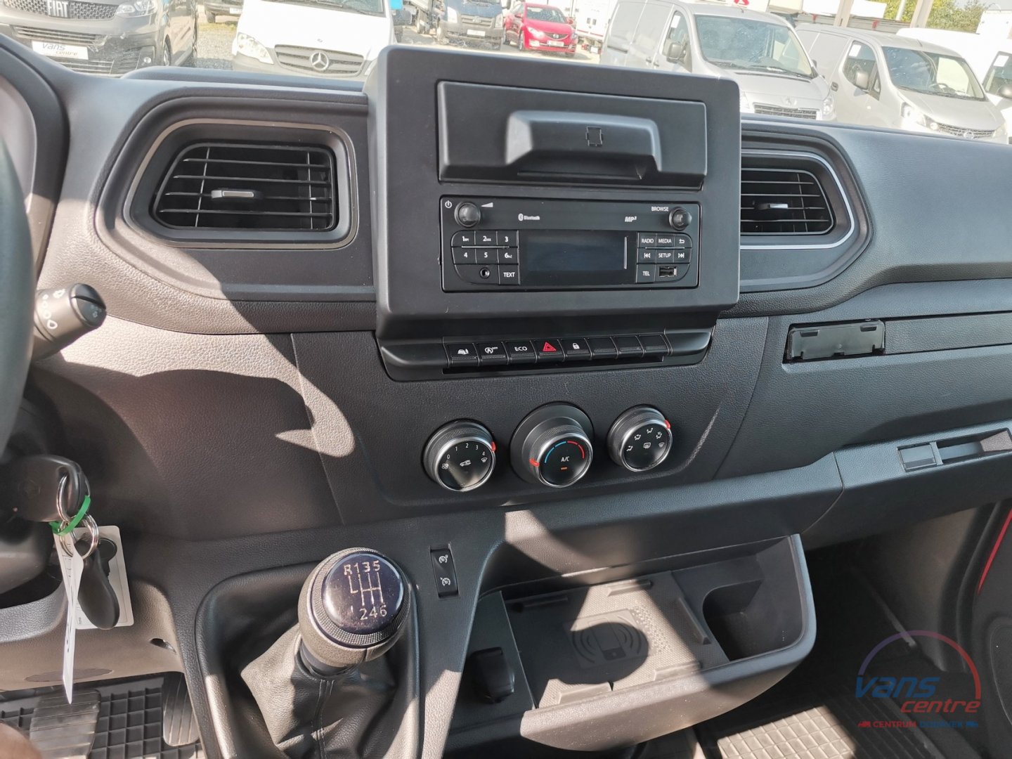 Renault MASTER 165DCI SHRNOVACÍ 10 PALET/ MĚCHY/ ČR/1.MAJ.