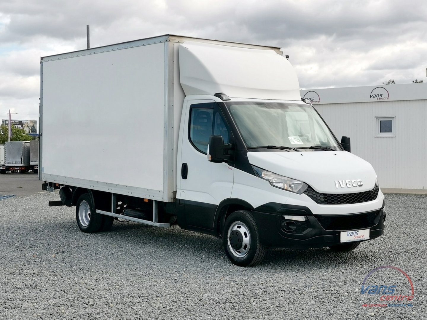 Iveco DAILY 35C15 SKŘÍŇ 8 PALET/ HYDR.ČELO