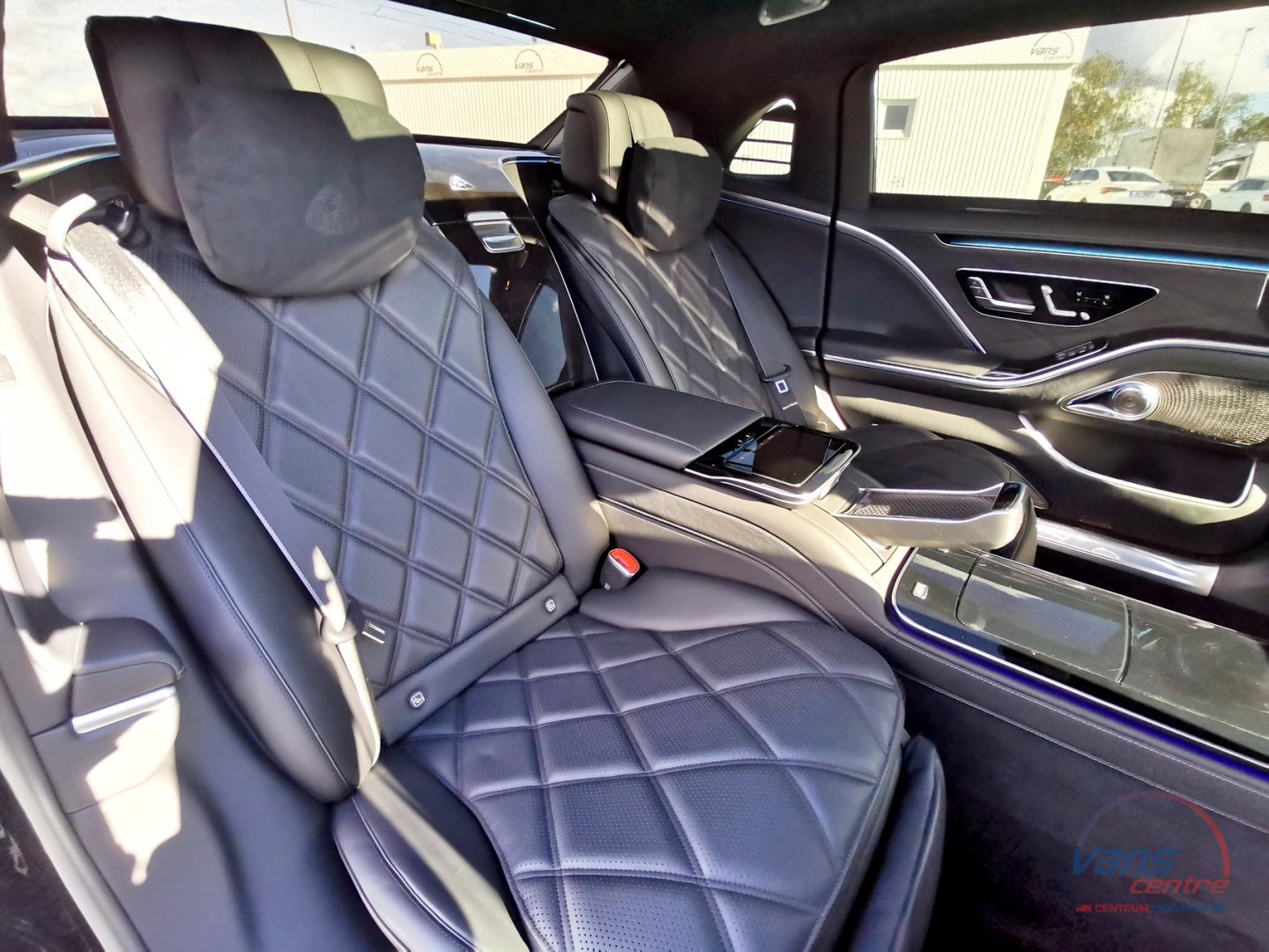 Mercedes-Benz MAYBACH S 680 4MATIC/ CHAUFFEUR/ MASSAGE/ ZÁRUKA