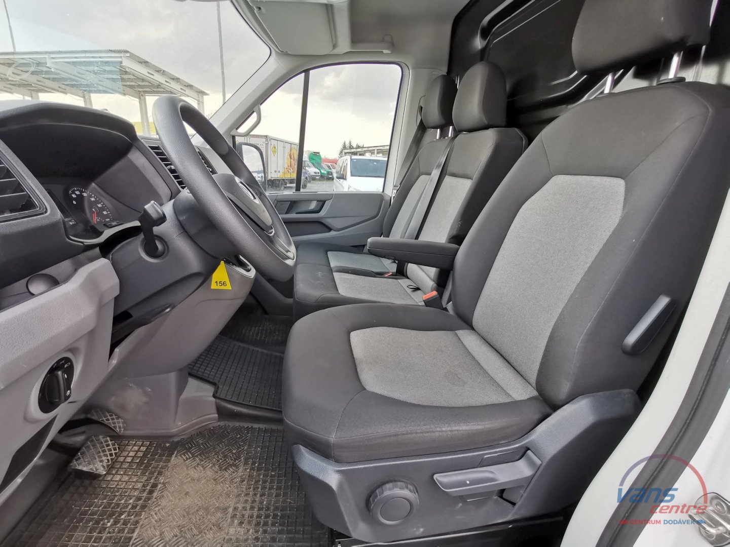 Volkswagen CRAFTER 2.0TDI/130KW AT/ MAXI/ KLIMA/ TAŽNÉ/ ČR/ ZÁRU