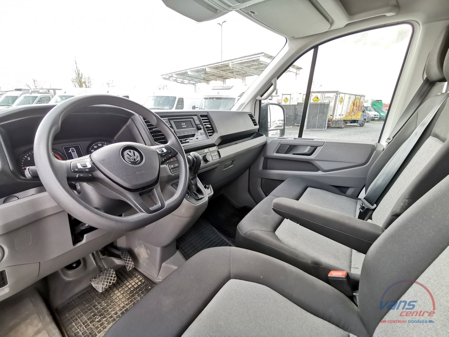 Volkswagen CRAFTER 2.0TDI/130KW AT/ MAXI/ KLIMA/ TAŽNÉ/ ČR/ ZÁRU