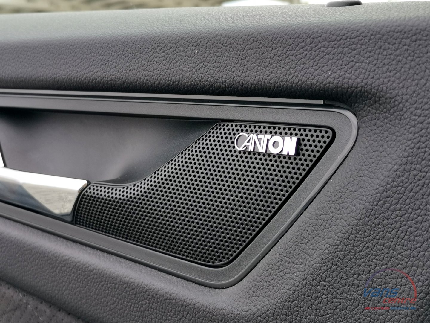 Škoda KODIAQ RS 2.0TSI DSG/ 4X4/ KEYLESS/ TAŽNÉ/ ZÁRUKA