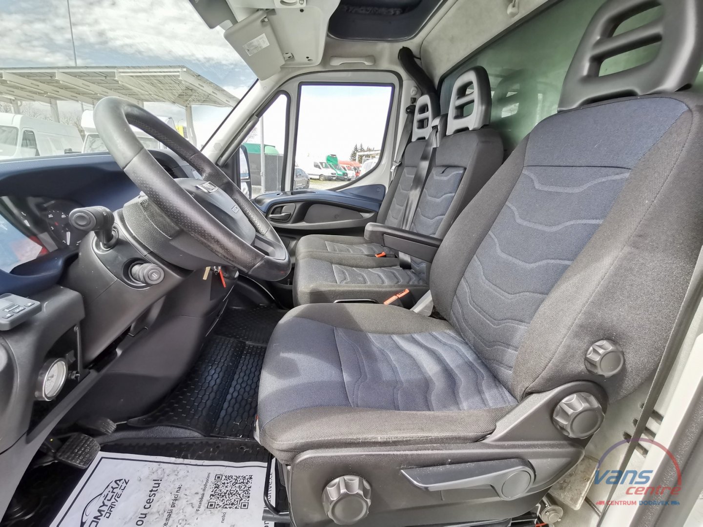 Iveco DAILY 35S18 HI-MATIC/ SHRNOVACÍ 8 PALET/ MĚCHY 