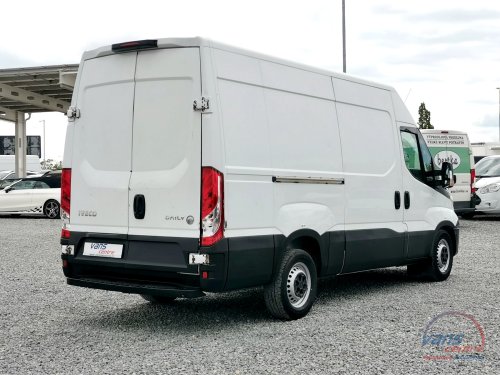 Iveco DAILY 35S16 STŘEDNÍ / CHLAĎÁK/ ČR 