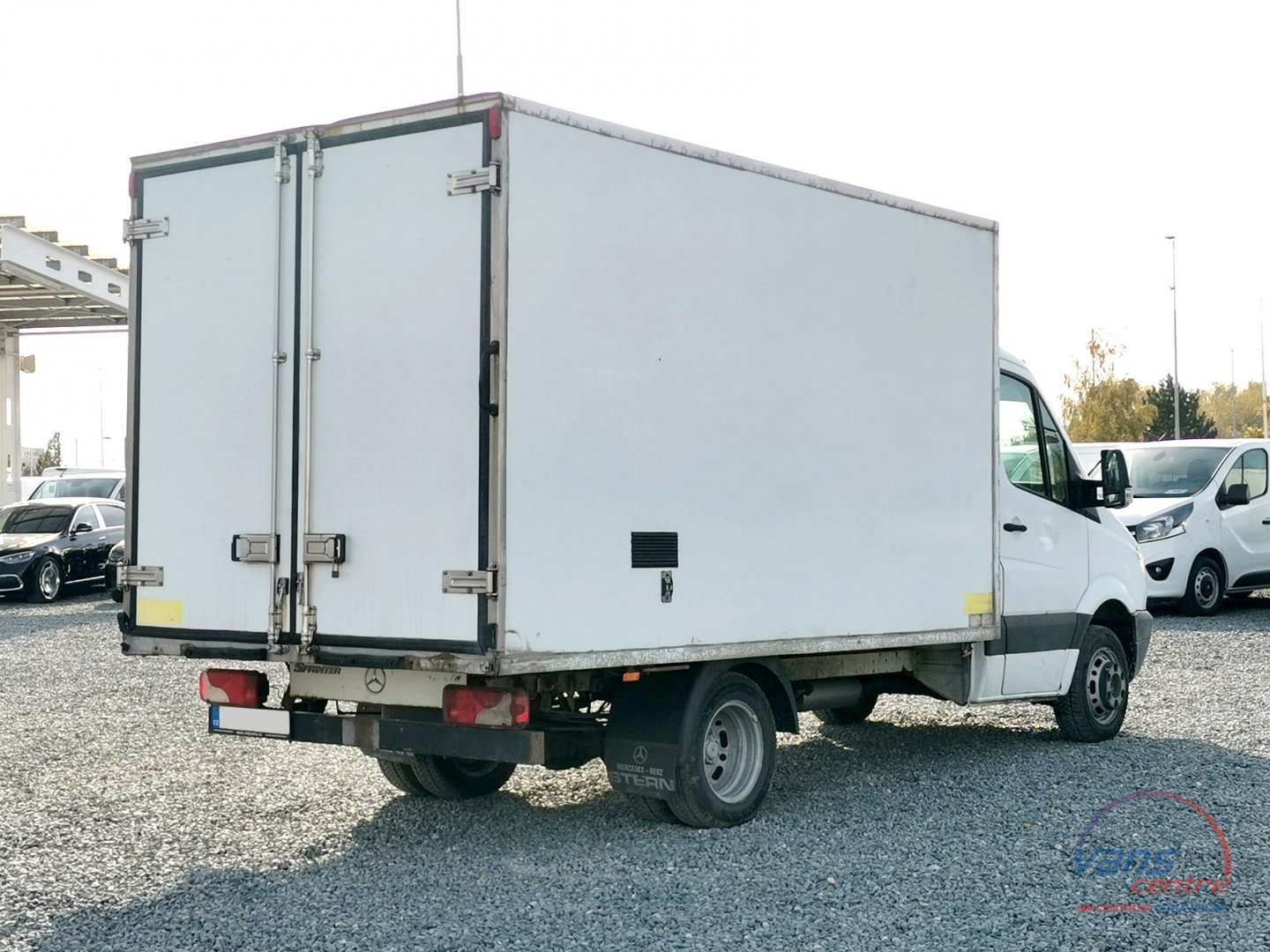 Mercedes-Benz 411CDI MRAZÍ/CHLADÍ/ 7 PALET/ 380V/ 3,5T