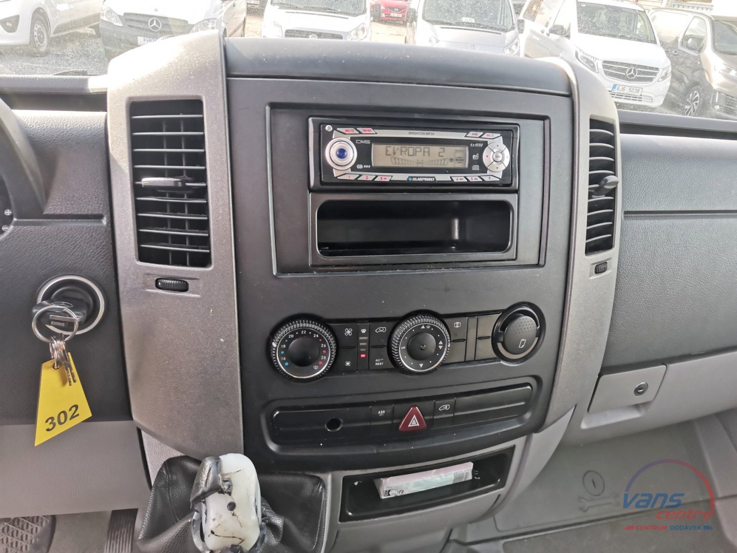 Mercedes-Benz 411CDI MRAZÍ/CHLADÍ/ 7 PALET/ 380V/ 3,5T