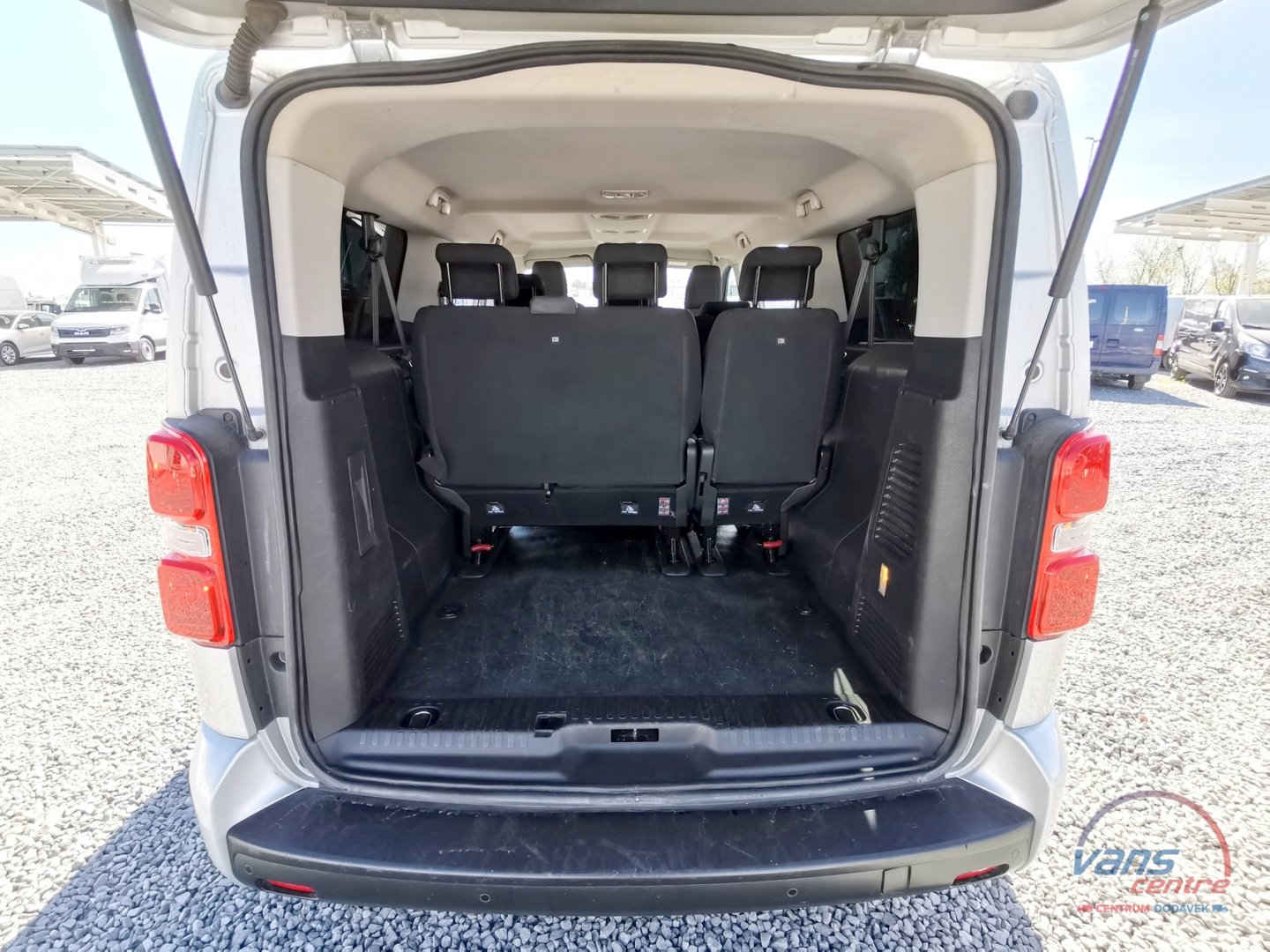 Peugeot EXPERT TRAVELLER 2.0HDI/110KW L3H1/ 9 MÍST/ ČR